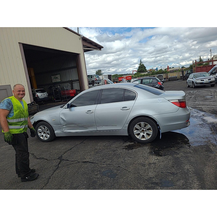 Leve vitre electrique avant gauche BMW SERIE 5 E60 Photo n°4