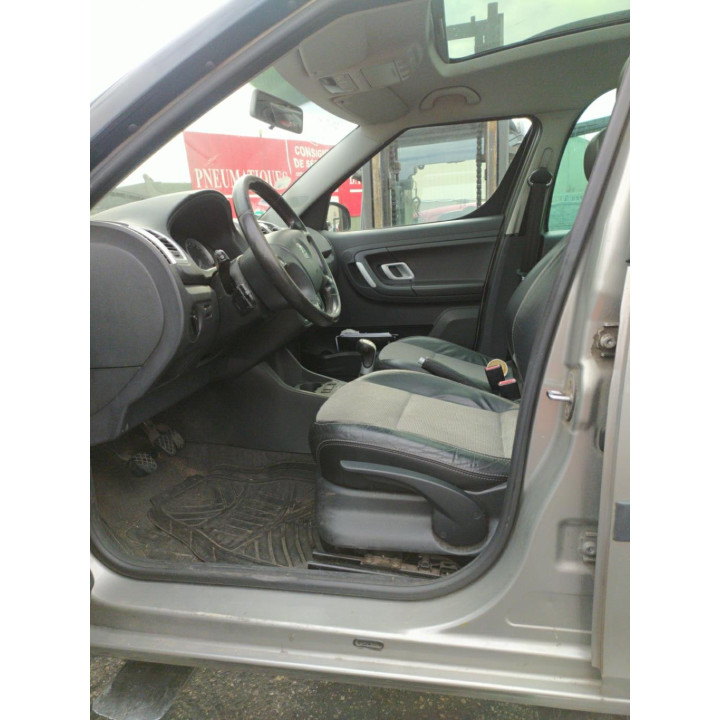 Moteur essuie glace avant SKODA ROOMSTER Photo n°4
