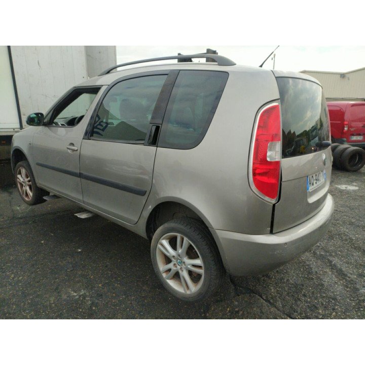 Moteur essuie glace avant SKODA ROOMSTER Photo n°7
