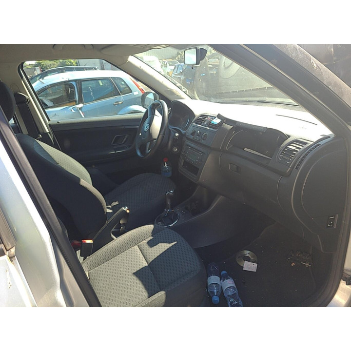 Moteur essuie glace avant SKODA FABIA 2 Photo n°17