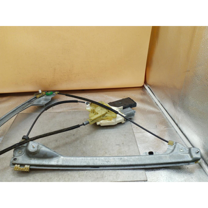 Leve vitre electrique avant gauche RENAULT LAGUNA 3 Photo n°3