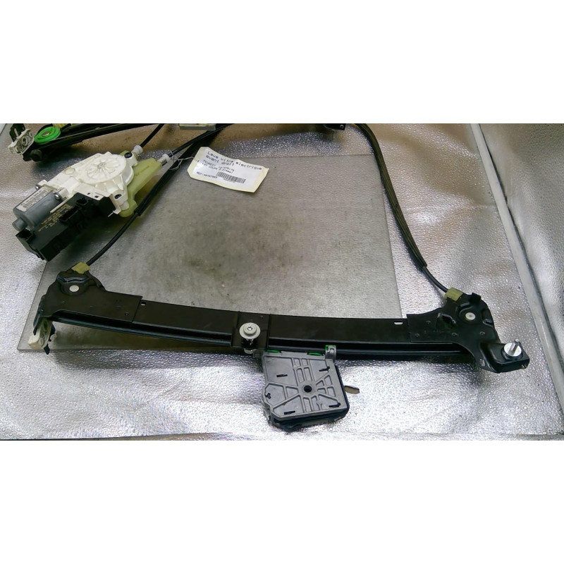 Leve vitre electrique avant droit PEUGEOT 407 Photo n°1