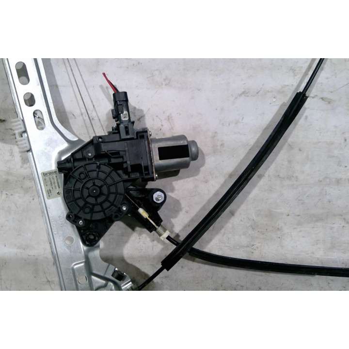 Leve vitre electrique avant gauche RENAULT MEGANE 4 Photo n°1