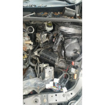 Moteur essuie glace avant TOYOTA VERSO Photo n°9
