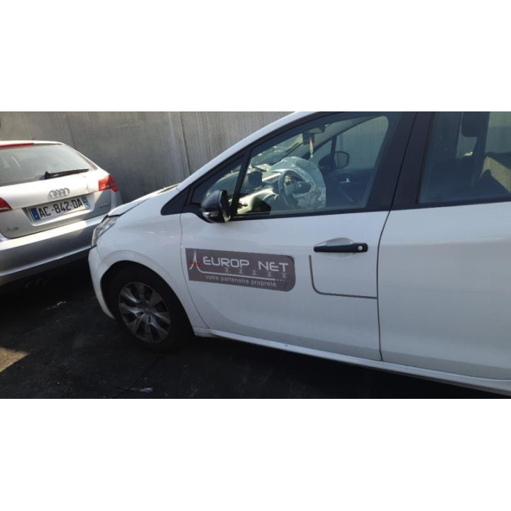Moteur essuie glace avant PEUGEOT 208 1 Photo n°6
