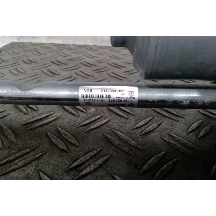 Moteur essuie glace avant VOLKSWAGEN GOLF 7 Photo n°3