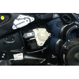 Leve vitre electrique avant gauche VOLKSWAGEN PASSAT 7 Photo n°1