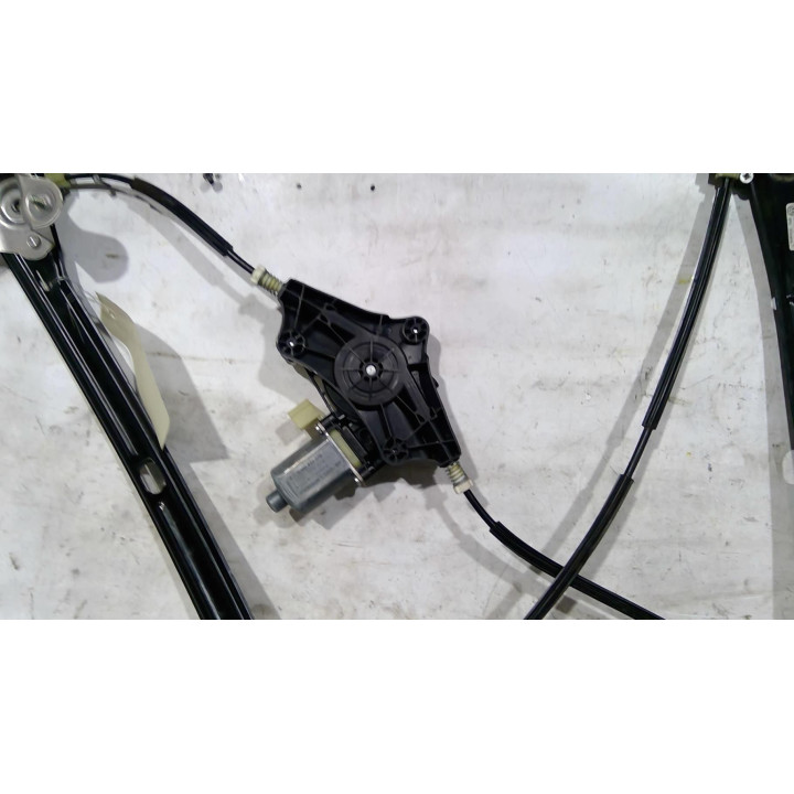 Leve vitre electrique avant gauche VOLKSWAGEN GOLF 7 Photo n°2