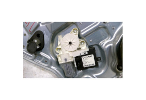 Leve vitre electrique arriere gauche VOLVO V 50 Photo n°2