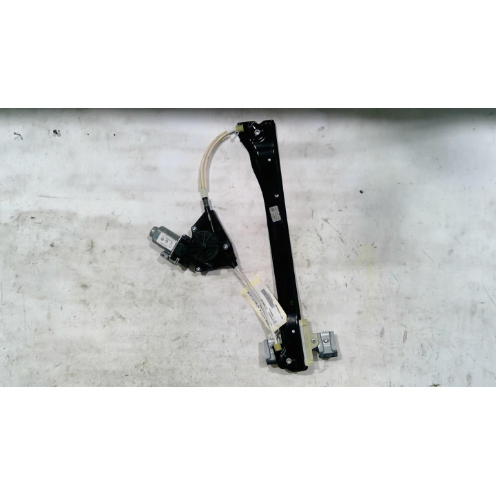 Leve vitre electrique avant gauche VOLKSWAGEN UP Photo n°1