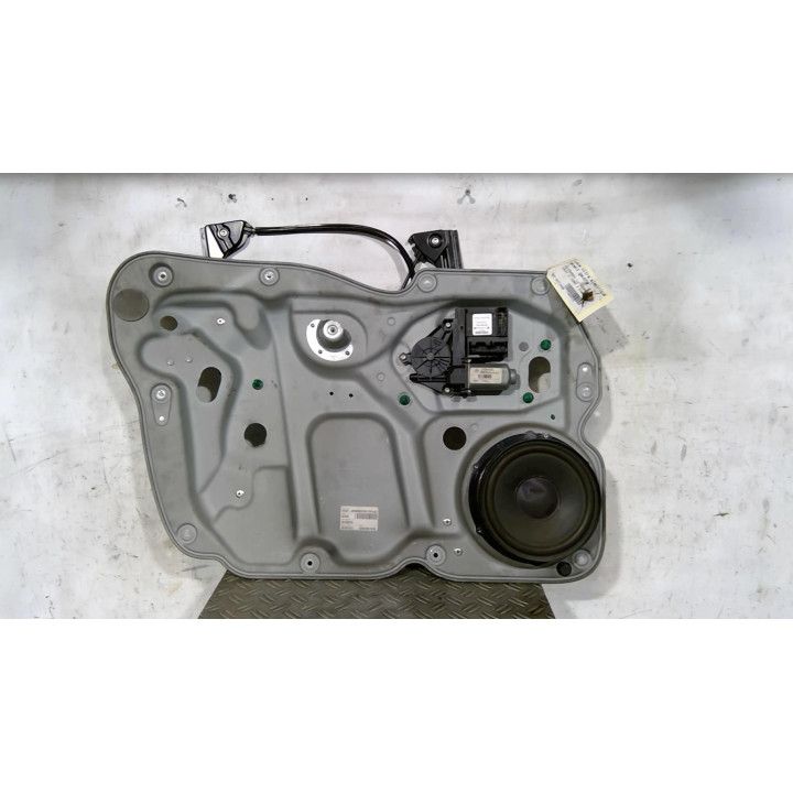 Leve vitre electrique avant gauche VOLKSWAGEN CADDY 3 Photo n°2
