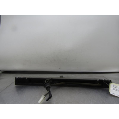 Feu arriere stop central MITSUBISHI GRANDIS