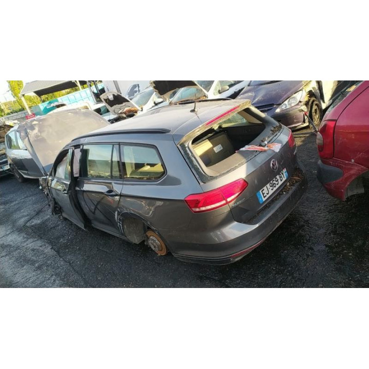 Leve vitre electrique avant gauche VOLKSWAGEN PASSAT 7 Photo n°4