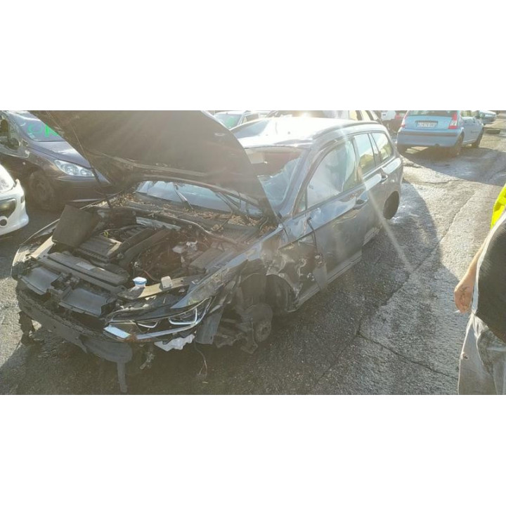 Leve vitre electrique avant gauche VOLKSWAGEN PASSAT 7 Photo n°8