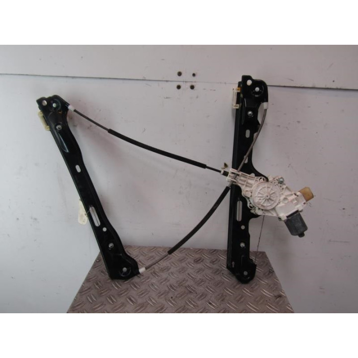 Leve vitre electrique avant gauche BMW SERIE 1 E87 Photo n°3