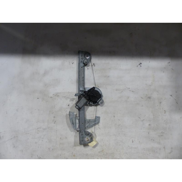 Leve vitre electrique avant gauche TOYOTA AYGO 1 Photo n°1