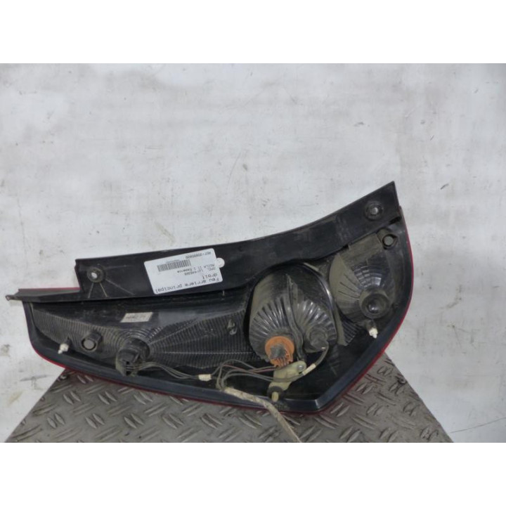 Feu arriere principal droit (feux) OPEL AGILA B Photo n°2