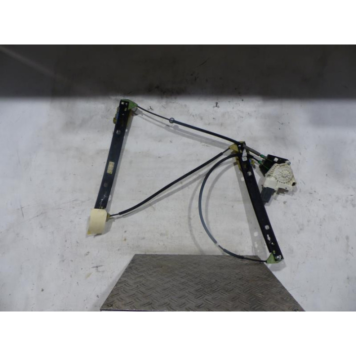 Leve vitre electrique avant gauche AUDI A1 1 Photo n°1