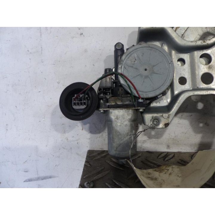 Leve vitre electrique avant gauche SUZUKI SWIFT 3 Photo n°3