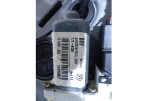 Leve vitre electrique arriere droit VOLKSWAGEN BORA Photo n°7