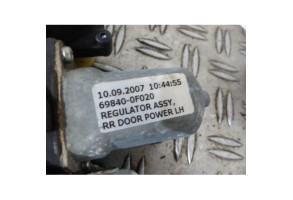 Leve vitre electrique arriere gauche TOYOTA COROLLA VERSO 2 Photo n°1