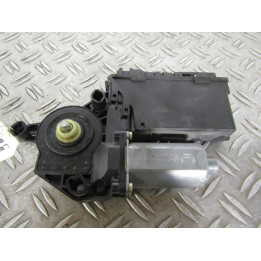 Leve vitre electrique arriere droit AUDI A4 2 Photo n°1
