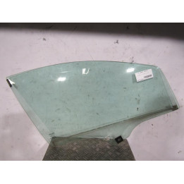 Vitre avant droit FIAT GRANDE PUNTO Photo n°1