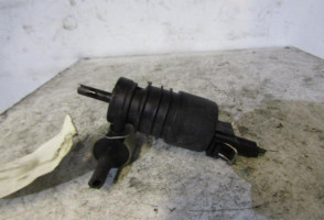 Pompe lave glace avant VOLKSWAGEN GOLF 3