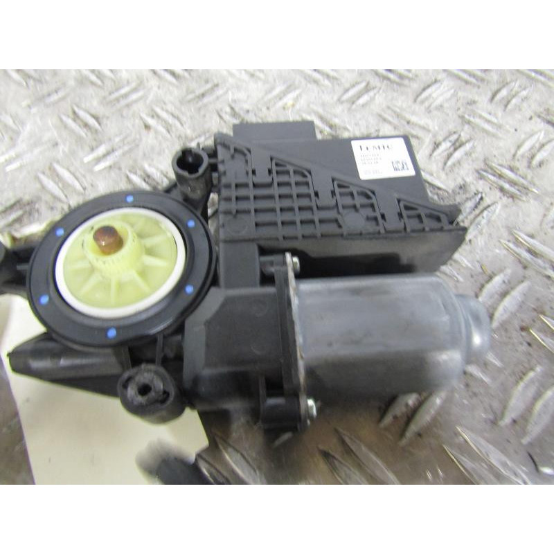 Leve vitre electrique arriere droit SKODA FABIA 1 Photo n°1