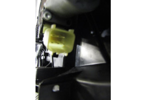 Leve vitre electrique avant droit FORD FIESTA 6 Photo n°3