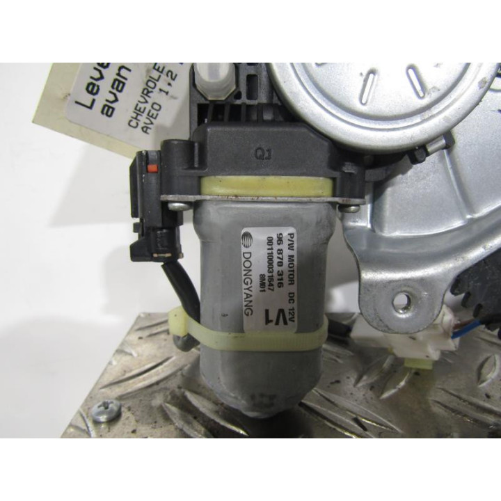 Leve vitre electrique avant gauche CHEVROLET AVEO 1 Photo n°2