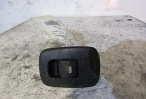 Interrupteur de leve vitre arriere gauche PEUGEOT 207