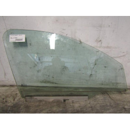 Vitre avant droit OPEL CORSA C Photo n°1