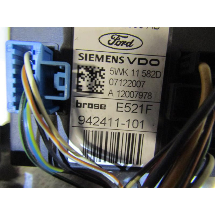 Leve vitre electrique avant gauche FORD FOCUS 2 Photo n°3