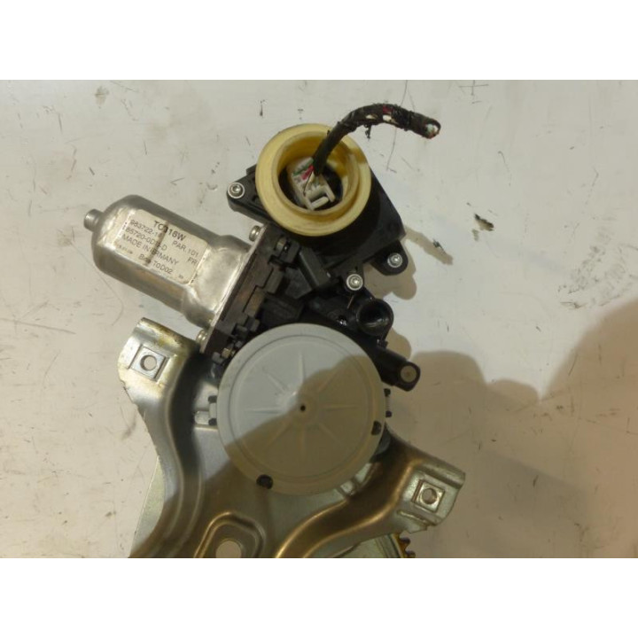 Leve vitre electrique avant gauche TOYOTA YARIS 2 Photo n°2