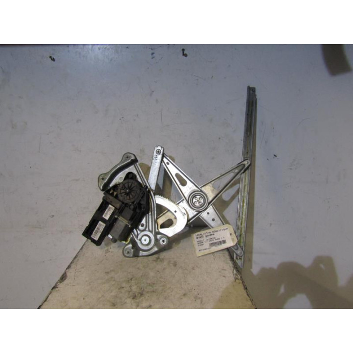 Leve vitre electrique avant gauche RENAULT MEGANE 3 Photo n°1