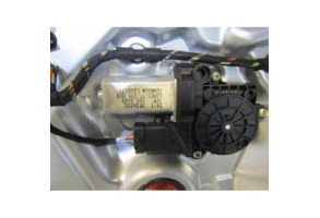 Leve vitre electrique arriere gauche FIAT CROMA 2 Photo n°2