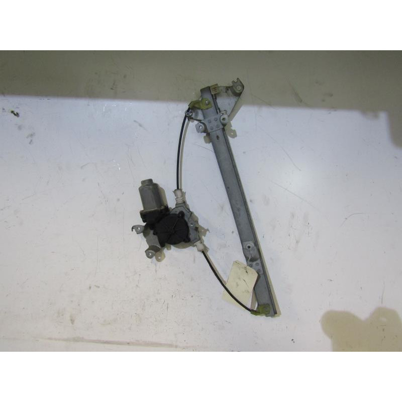 Leve vitre electrique arriere droit NISSAN PRIMERA 4 Photo n°1