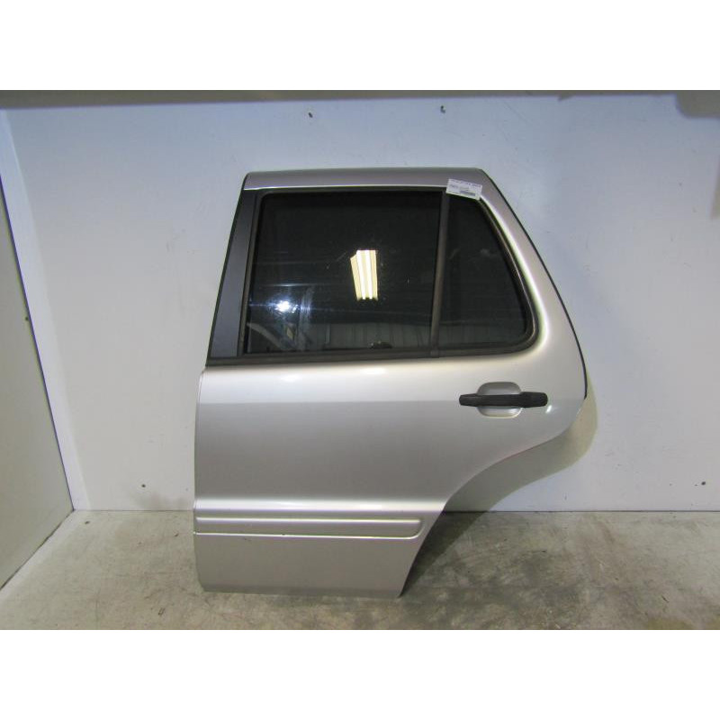 Porte arriere gauche MERCEDES CLASSE M 163 Photo n°1