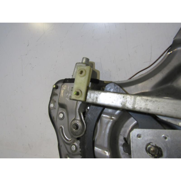 Leve vitre electrique avant gauche HYUNDAI TRAJET Photo n°3