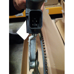 Leve vitre electrique avant gauche OPEL CORSA C Photo n°1