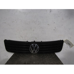 Calandre VOLKSWAGEN PASSAT 4 Photo n°1