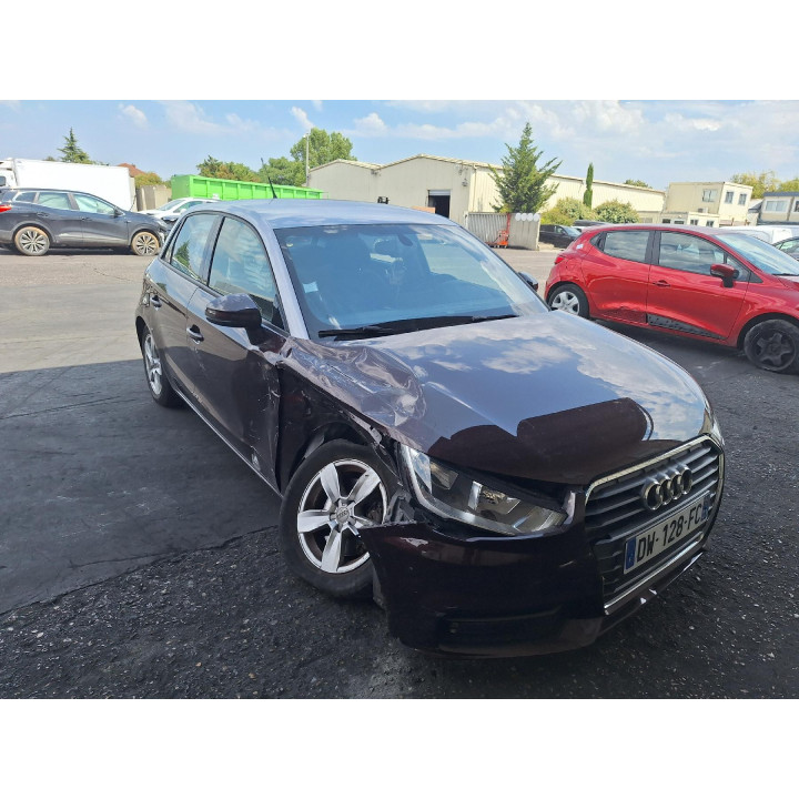 Feu arriere principal droit (feux) AUDI A1 1 Photo n°13