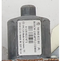 Leve vitre electrique arriere gauche PEUGEOT 2008 1 Photo n°2