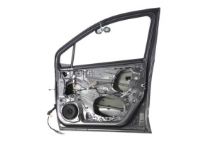 Porte avant droit SUZUKI SX4 3 S-CROSS Photo n°8