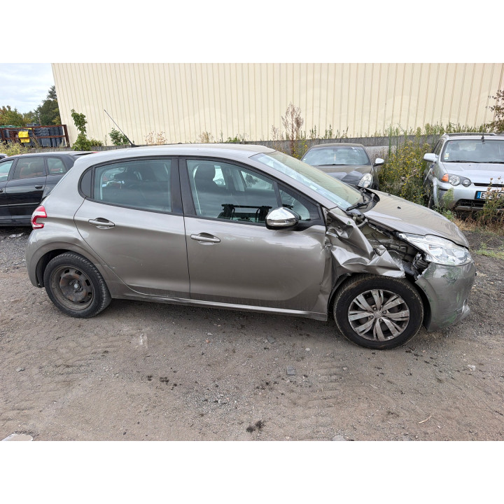 Compresseur clim PEUGEOT 208 1 Photo n°9