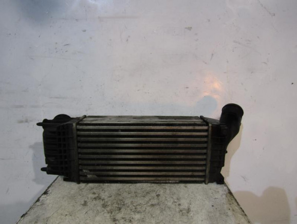 Echangeur air (Intercooler) PEUGEOT 407 Photo n°1