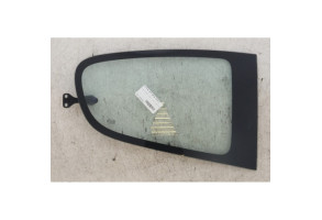 Vitre arriere droit CITROEN C1 1 Photo n°1