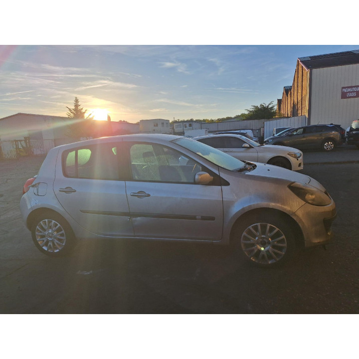 Leve vitre electrique avant gauche RENAULT CLIO 3 Photo n°4