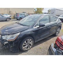 Feu de pare choc arriere droit CITROEN DS4 Photo n°8